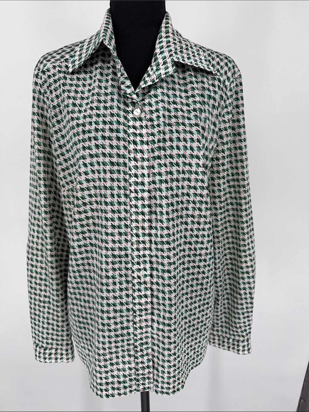 Green White Pink VTG Houndstooth Print Blouse